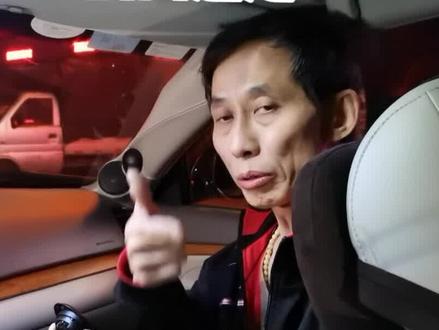 #创作灵感 #汽车音响 #汽车音响改装 #车猪猪朱崇豪音响 #车猪猪汽车音响 功放的功率大小来推动喇叭,在没有匹配好的情况下,都是容易造成喇叭损伤的问题之一 @DOU+小助手 @抖音小助手