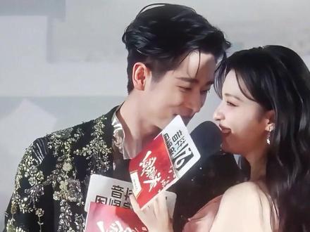 丞磊和不同女星下意识态度看心动?周也当妹宠,白鹿满是欣赏,看到王楚然:一字称呼见心意#王楚然 #宋轶 #白鹿 #内容启发搜索 #影娱热点团