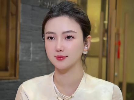 别人夸你漂亮、如何高情商回答? #女性智慧 #别人夸你的时候该怎么回应 #女性必看 #高情商 #高情商说话技巧