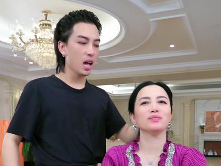 惊天大瓜,梅姐揭露了小敏敏真实的离婚原因#一枝梅 #小敏敏 #洗护好物 #沐浴露 #沐浴露推荐 @一枝梅爱唱歌🔥