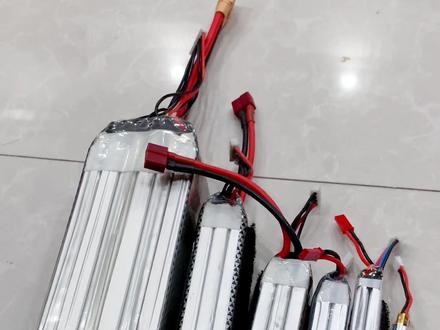 航模锂电池#航模遥控器 #遥控 #航模 #锂电池 #一起看飞机 #户外 #航模电池