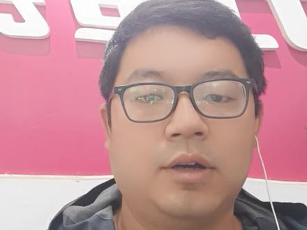 电动车座椅如何开,今天小王就演示下,还有想知道的评论区留言哦!#小刀电动车 #专业的事交给专业的人 #性价比超高 #值得信赖的品质