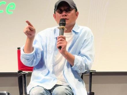 文章开业吐露心声:开八号院儿的初衷,是给自己吃饭的地儿、Wen's是给自己喝酒的地儿。#文章#八号院儿#夏都小镇