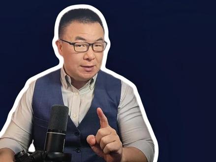 拒绝被杀熟!央视强硬回绝FIFA天价转播权 国际足联是世界杯所有商业权利的独家持有者和唯一卖方。
这里面包括电视直播权,网络直播权,短视频集锦,点播,电台,海外发行,全部都在国际足联手里。#世界杯转播权 #央视 #FIFA #2026世界杯 #足球经济学