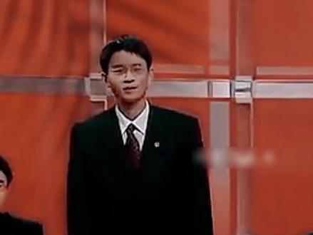 2001国际大专辩论赛决赛 钱是/不是万恶之源,当年最佳辩友复旦大学余磊的表现#辩论赛优秀辩手 #余磊