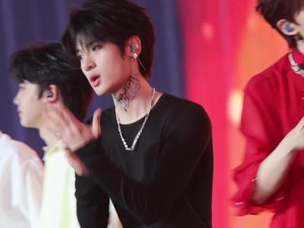 装逼装逼我装逼
#张峻豪