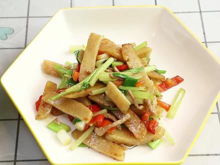 一道江西地方美食,很多人没有吃过,风味独特的灰汁果,值得一尝#江西美食 #灰汁果 #家常菜 #地方菜品 #在家做美食 #寻找地方特色美食 #跟着抖音学做菜