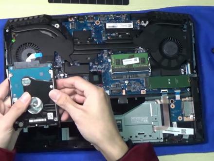 小秋搞机惠普暗影精灵4 5 4pro拆机视频01