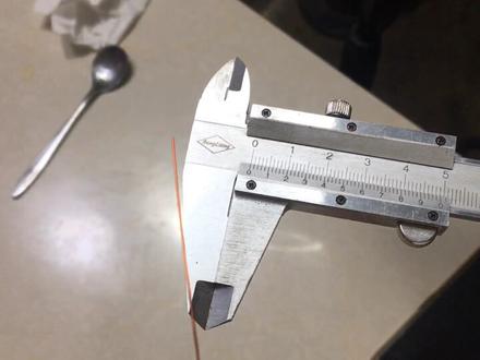 卡尺的使用方法,学会测量精准度为0.01毫米