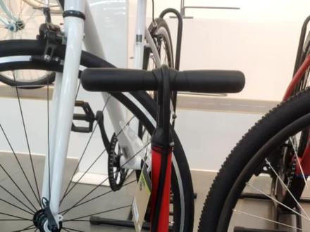 自己的公路车山地车该怎么正确打气呢?我来教你,不走弯路。#迪卡侬崇川店 #公路车 #山地车 #自行车打气