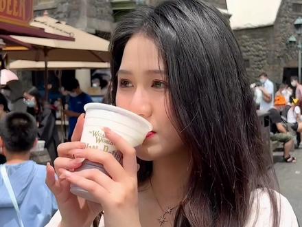这是不是你女朋友在外面旅游的样子 #搞笑 #情侣 #逛街