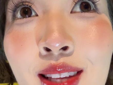 淡淡口水色涂腻了可以看看这只 #甜妹韩妆 #唇蜜 #试色 #圆脸妆容