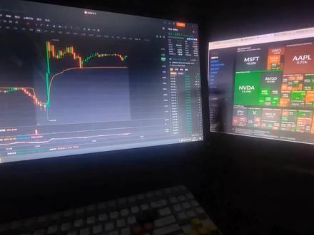 特斯拉财报发布,不及预期但是有惊喜!特斯拉2025年Q4营收249.01亿美元同比下滑3%,净利润同比下滑16% 第4季度调整后每股收益超预期 #特斯拉财报 #马斯克 #特斯拉 #零距离看懂财经 #纳斯达克