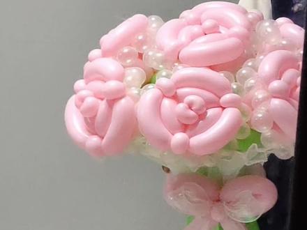 气球玫瑰花教程来喽✨ 有需要的姐妹点赞收藏,动手做起来吧!!#粉色玫瑰手工 #教程分享 #母亲节礼物 #气球花束