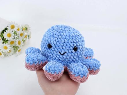 娟娟编织,可爱的双面胖胖章鱼,瞬间变脸 #我的手工作品 #钩针编织教程