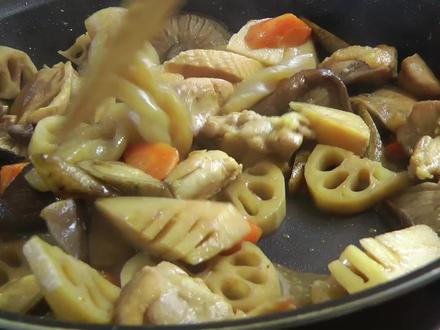 日本乡土特色料理-筑前煮。在日本就是“回到家”的味道