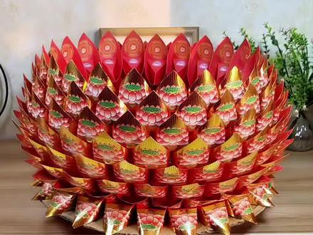 大号莲花聚宝盆教程:莲花三角片23个一圈,8圈一共184个#手工折纸教程 #聚宝盆教程 #见者好运见者发财