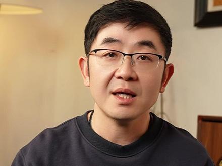 16岁以下严格禁止社交媒体,这是澳大利亚发布的禁令 全世界正在形成一种新的共识:把孩子们的童年从算法中夺回来。#社交媒体禁用 #禁手机 #网络 #家长必看 #哈佛亮爸