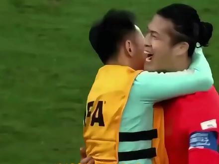 FIFA认证:国足率先掀起爆冷风暴! #实况足球手游 #易球成名计划 #国足2比0库拉索 #国足被FIFA点名表扬 #国足爆冷