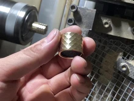 #数控车床加工 飞刀钻石纹编程参考!8把刀32个面!每一把刀需要安装一样不得偏差、系统新代21TE!欢迎大家评论交流