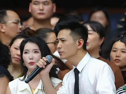 第一次发现我妈唱歌那么好听#六七珠宝 #索图