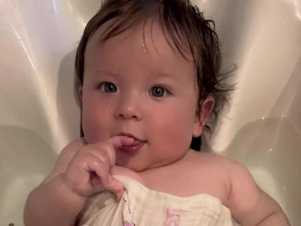 王贝壳沉浸式泡澡实况🛀#人类幼崽#萌娃#宝宝成长记