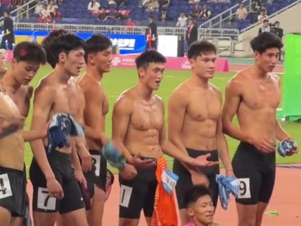 #全运会 田径#男子十项全能 收官,赛后选手们露出八块腹肌,荷尔蒙爆棚。