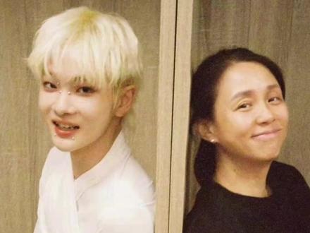 哇唧唧哇年会秒变喜剧大会 #周震南 #龙丹妮 #廖俊涛 #明星 #热点