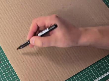 今天我们用纸板DIY一个房子,非常简单,喜欢的收藏 #手工diy #手工皮艺 #diy #手工教程