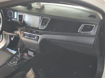 #汽车保养与维修 现代名图中控拆装安装导航。#