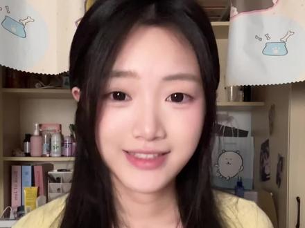 啊啊啊啊身体乳怎么还有小狗味啊!太好磕了!#陈妍希 #身体乳#美白 #唠嗑 #日常