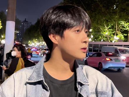 扛得住涅槃之痛才配得上重生之美,路还长,我要慢慢夺回属于我的一切