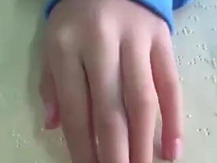 #高考加油 有梦想谁都了不起! 5名全盲考生用盲文试卷参加高考。