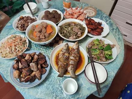 回族大年初一过年! #过年啦 #好好吃饭好好生活 #家的味道 #开饭喽 #幸福的味道 #生活的烟火气息