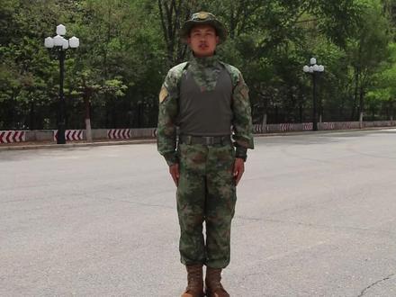 21式蛙服,你们“get”到了吗?正确的打开方式在这里(作者:牛姬飞、邵毅楠、王春辉)#21式作训服 #军营生活 #军营回忆