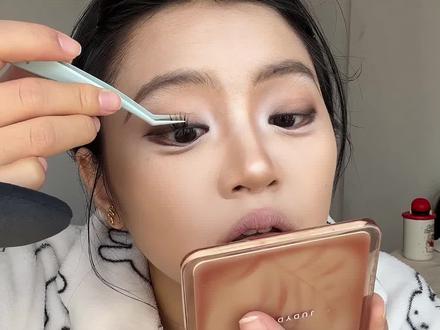 这个豆包一直在挑衅我… #豆包 #化妆 #ai #美妆 #豆包教我化妆