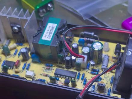 维修电动车充电器,可以帮助到大家,喜欢的记得点赞哟