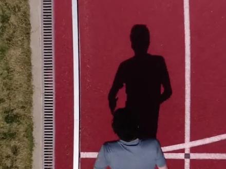 钉鞋的钉子有啥区别?#体育生 #钉鞋 #冷知识 #涨知识 #钉鞋擦火花