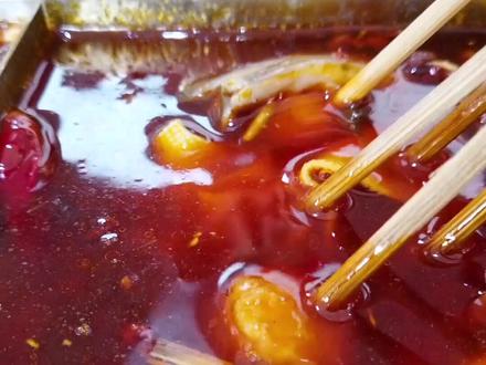 🔥街头常见,超火🔥的关东煮,简单易学,一本万利。
🔥学起来,自己当boss #关东煮 #舌尖上的美食 #创业