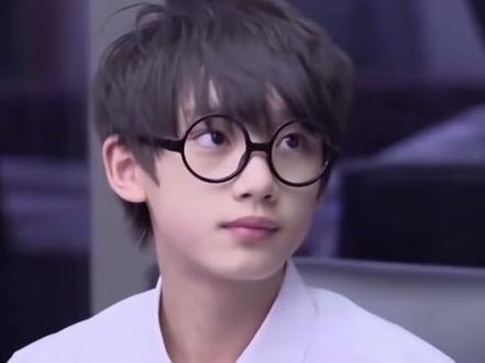 命运的洪流不可抵挡,他们的回答是勇敢奔跑。 #丁程鑫 #朱志鑫 @我要上热门