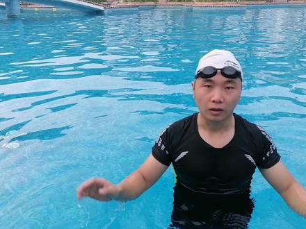 游泳浮不起来怎么办?简单的浮力教程,教你如何浮在水面上 #夺冠2021