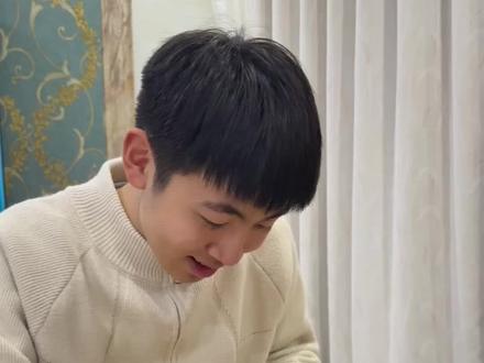 视频有点长😁(感谢朋友送给子恒的新年礼物❤️,用时两天拼装完成,这物理没学好,自动的旋转木马变手动的了🧐)