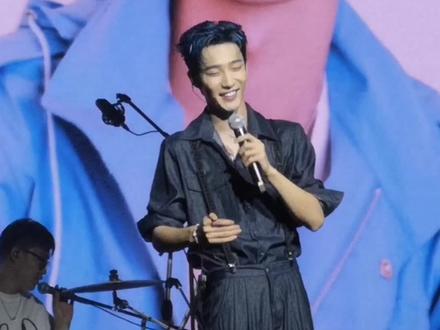 刚看完#半糖青梅 ,听到了熟悉的BGM,更加想你了~@姚冠宇 #姚冠宇 #姚冠宇离不开 #离不开 放一个生日会《离不开》的库存~#短剧推荐