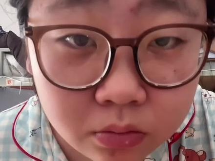 豆包到底是陪我吃饭还是给我添堵!!#豆包ai#豆包打电话#豆包陪我聊天