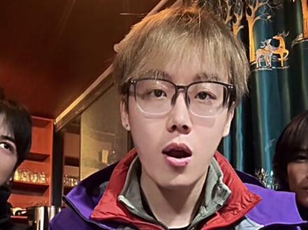 陈泽皇帝流爬雪山,带十个向导 #陈泽 #抽象PK名场面 @陈泽-