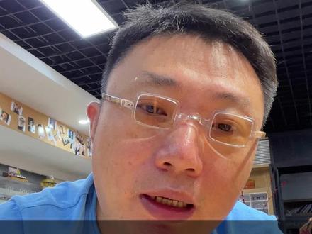 为什么国产镜片大家只听过明月? #明月镜片 #万新镜片 #眼镜店日常