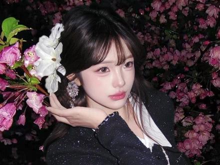 换个背景,这氛围感不就来了吗。#醒图创作者 #邪修p图 #出片不用动脑