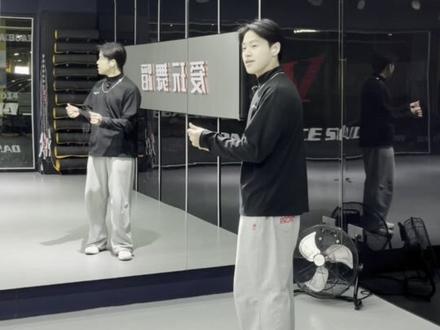 教得贼细!节奏、基本功、发力点、跟练你想要的都在这里 #JENNIE #LikeJENNIE #LikeJENNIE舞蹈挑战#舞蹈教学 #叫我章鱼就好