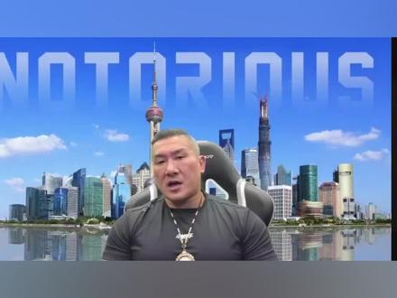 馆长对黄智贤近期针对自己发表的言论做出回应,泪洒当场