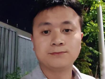 做抖音三十多天,终于被看见了
普通人的坚持,从来都不会白费
共勉给每一个正在熬数据的同行人#抖音青年创作者计划 #抖音新人起号 #做抖音的真实感悟 #从零做自媒体 #新手做自媒体有多难